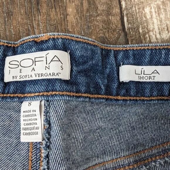 Sofia Jeans by Sofia Vergara Lila Destructed Denim Shorts NWT 8 - Picture 9 of 16